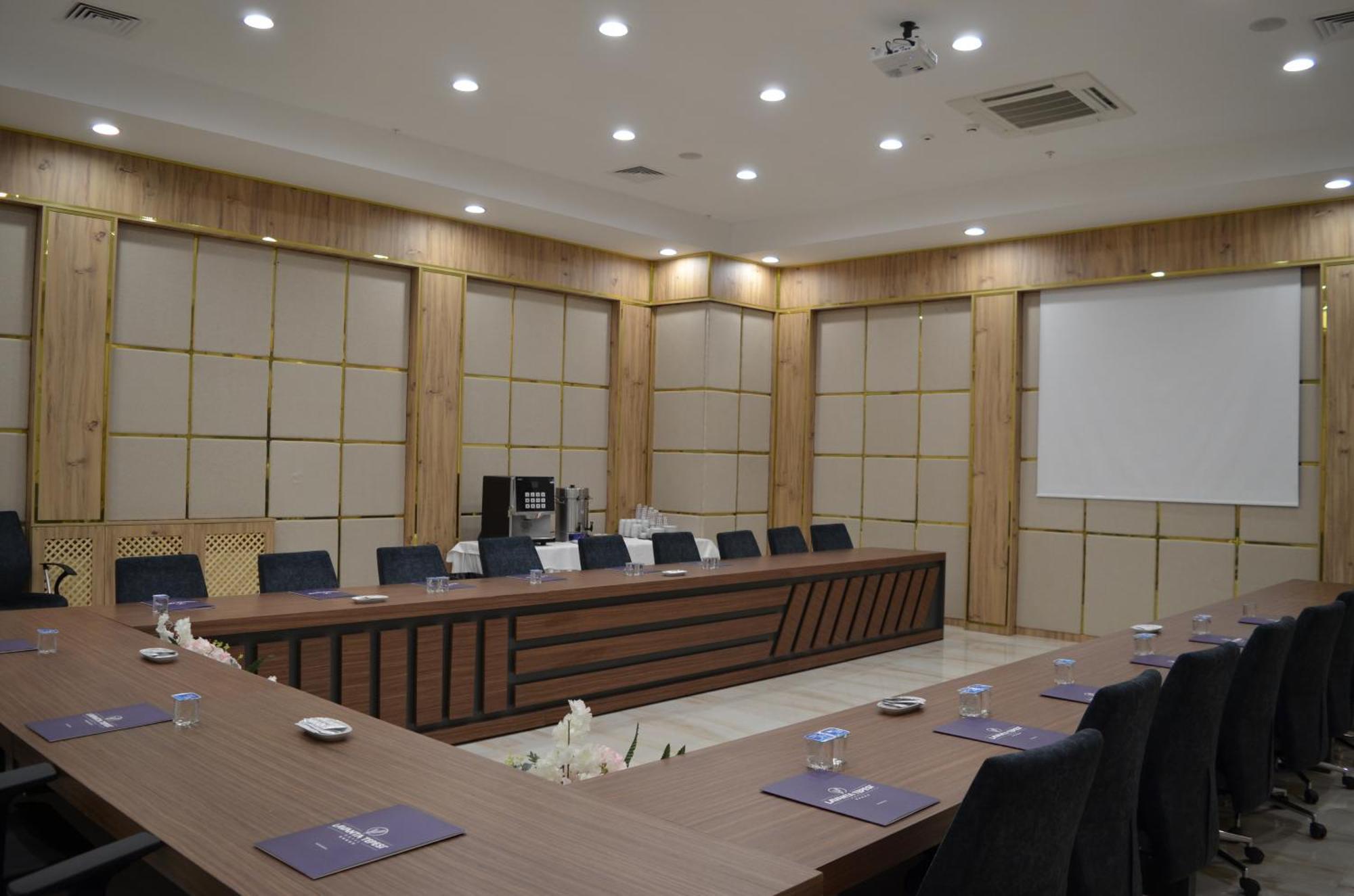 Lavanta Tepesi Hotel Ve Spor Tesisleri Бурдур Экстерьер фото
